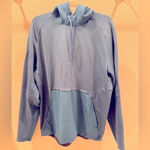 Men’s Lululemon sweatshirt